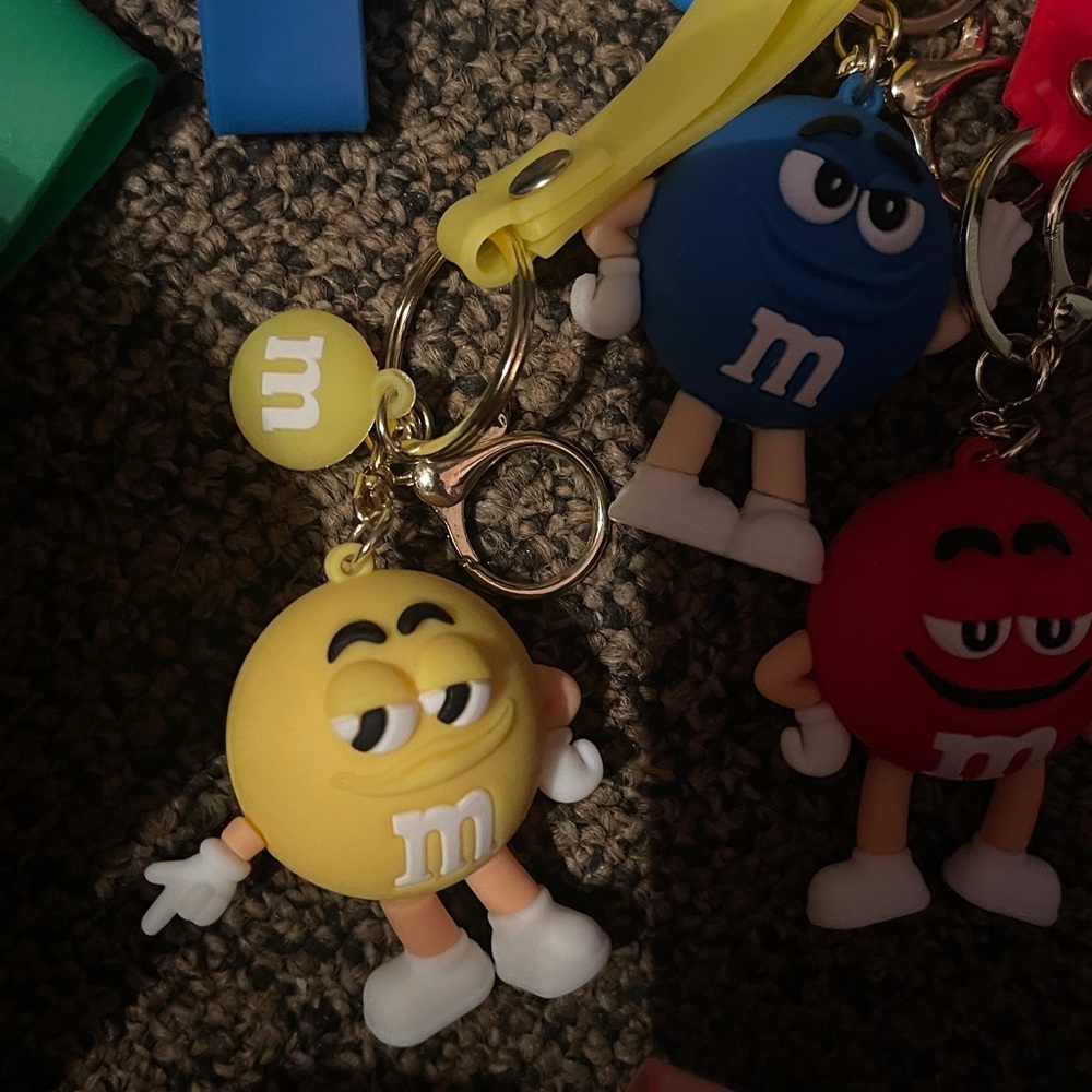 M&M'S  Keychains - Red, Yellow, Blue, Green - Picture 3 of 3